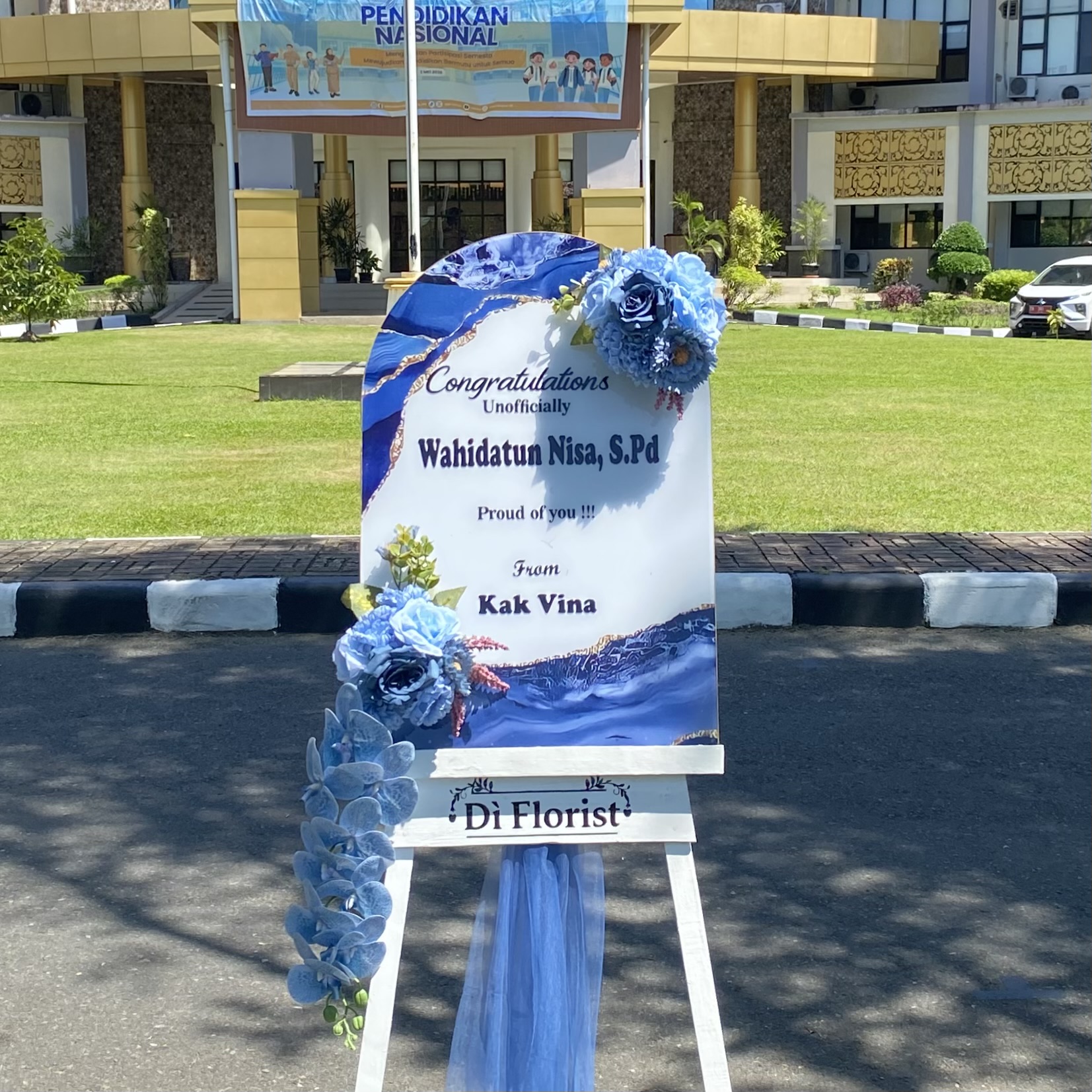 Kubah Marble Biru