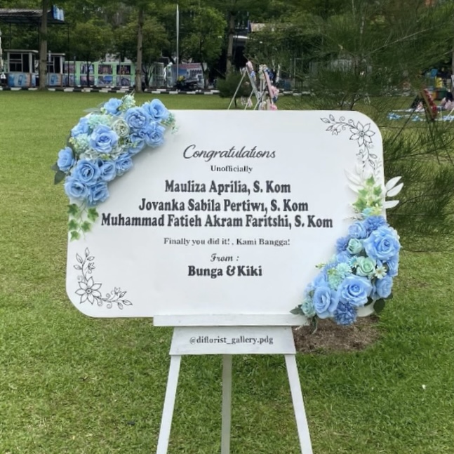 Small Putih Bunga Biru Mix Hijau